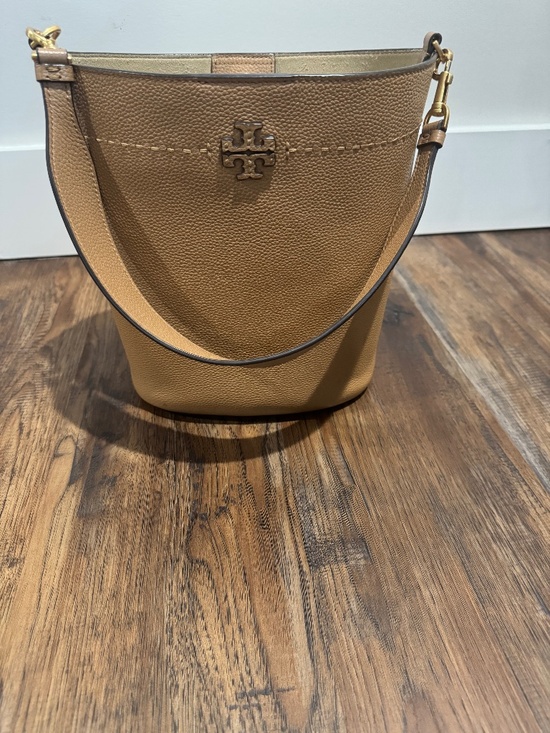 Tory Burch Handbags - Tory Burch bucket bag